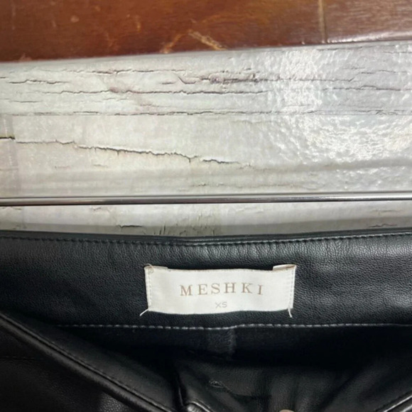 Meshki black side cut out faux leather pants size xs - Picture 5 of 9